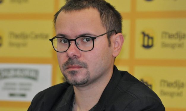 Kako srušiti proteste?