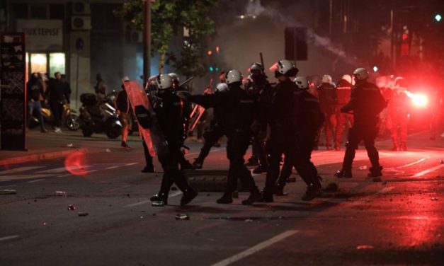 Radna grupa osudila napade na novinare, zabrinuta zbog brutalnosti policije