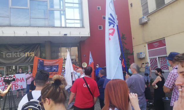 Protest u Novom Sadu zbog otpuštanja na Radio-televiziji Vojvodine