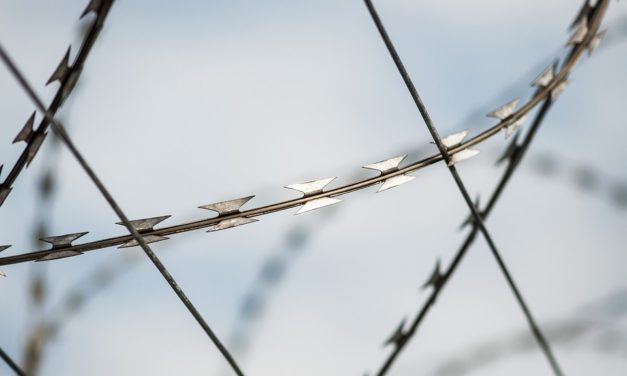 Vlasti ćute o podizanju žice za migrante
