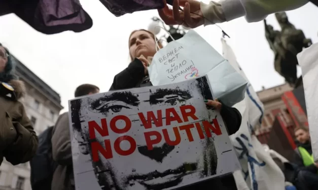 Rusi u Evropi: snovi, neslaganje i podeljena lojalnost