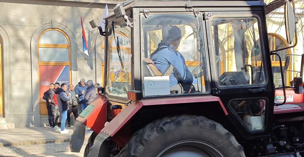 „Naprednjaci su tokom blokade Osnovnog suda u Senti zaboravili na Senćane i žandarmeriju“