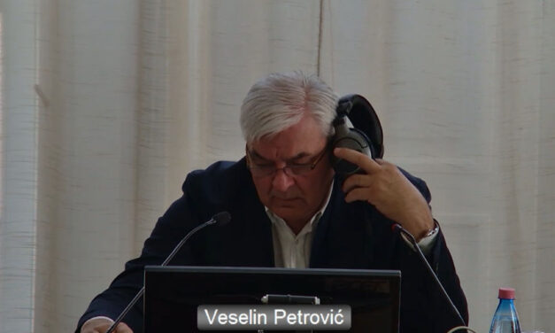 Odbornici nisu dobili odgovor, a predsedavajući nije stavio kršenje poslovnika na dnevni red